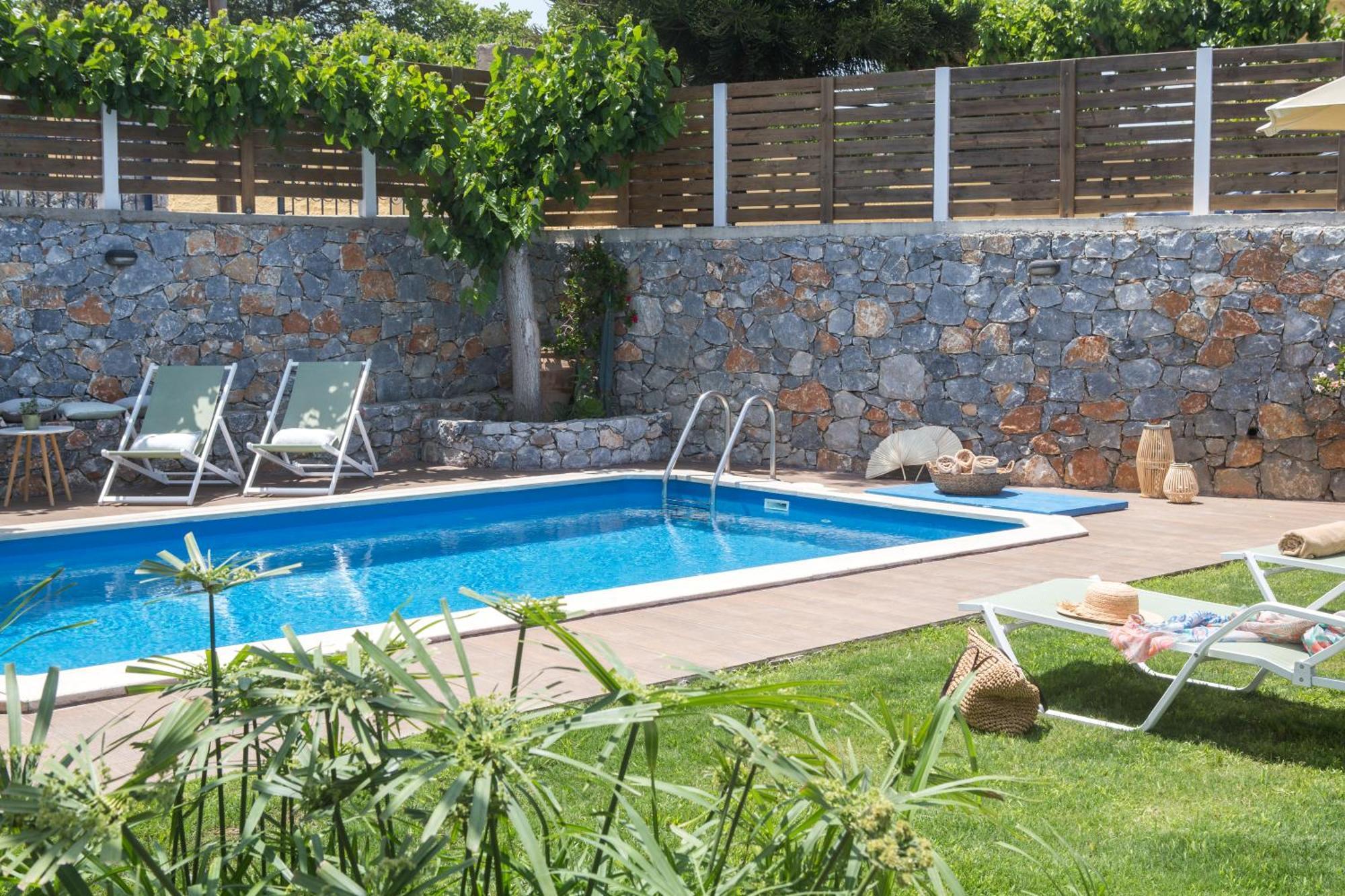 Pelagias Villa Paralia Kourna Екстериор снимка